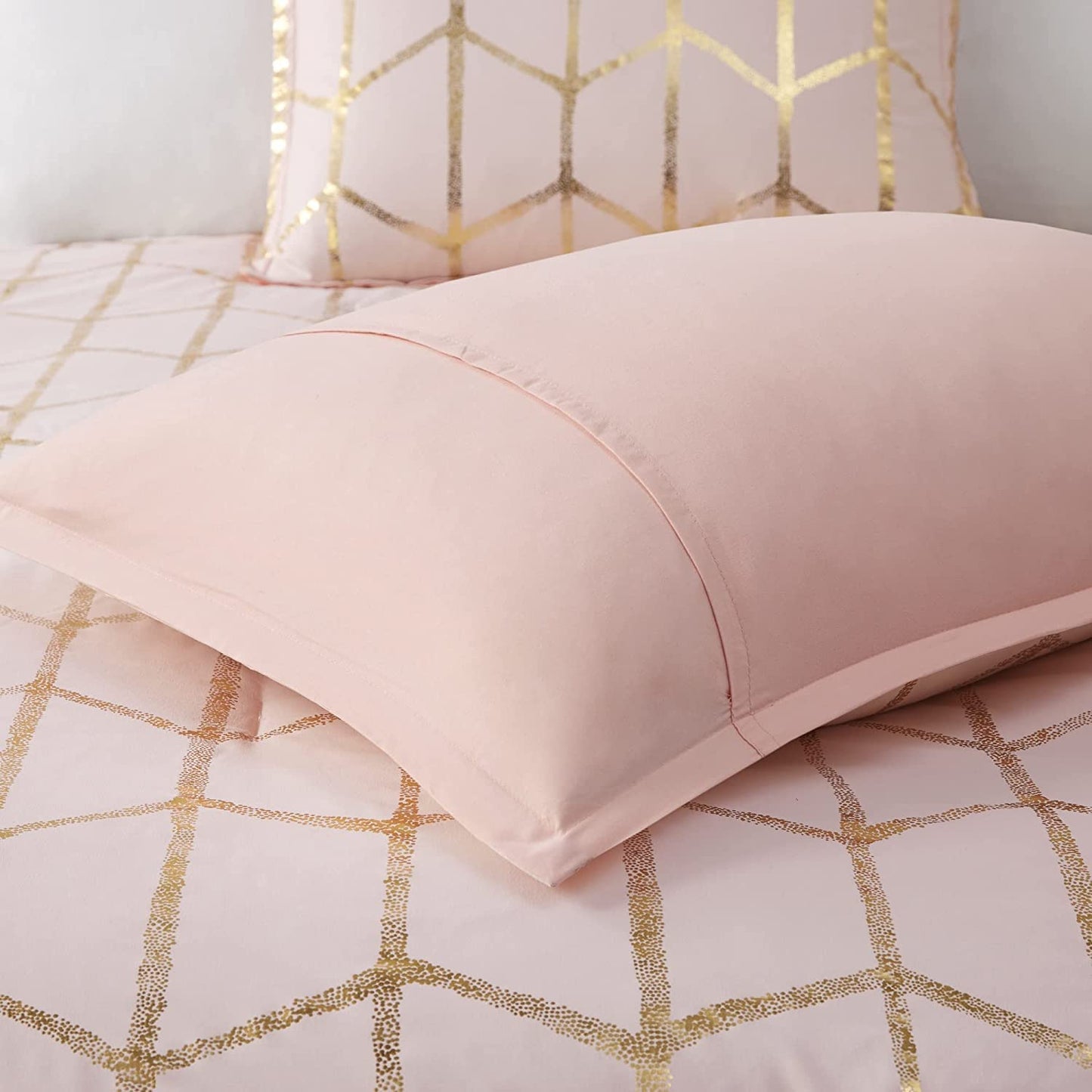 Intelligent Design, Soft Microfiber Comforter Modern Geometric Metallic Bed Set, Full/Queen, Grey/Silver