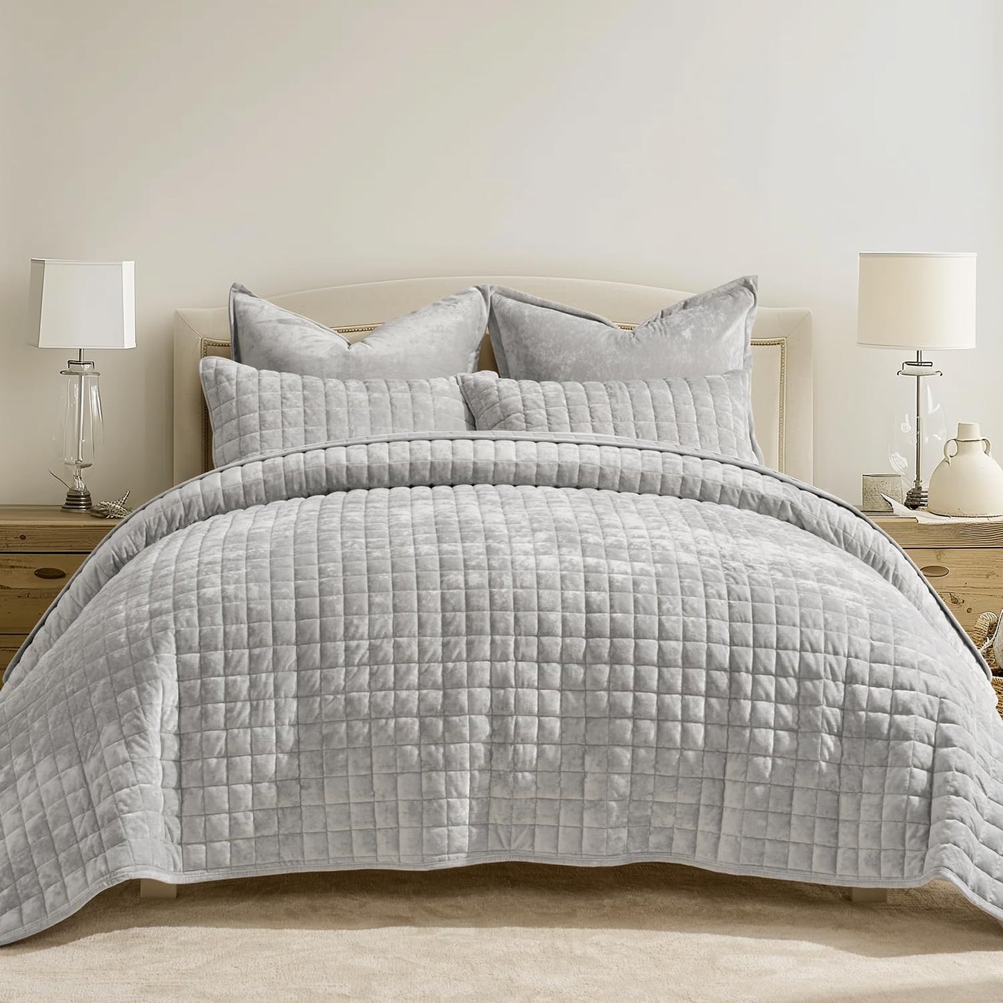 RECYCO Luxury Velvet Quilt Set King Size, Lightweight Velvet Comforter Set, Oversized Bedspread Coverlet Quilted Bedding Set, with 2 Matching Pillow Shams, for All Season, Navy Blue