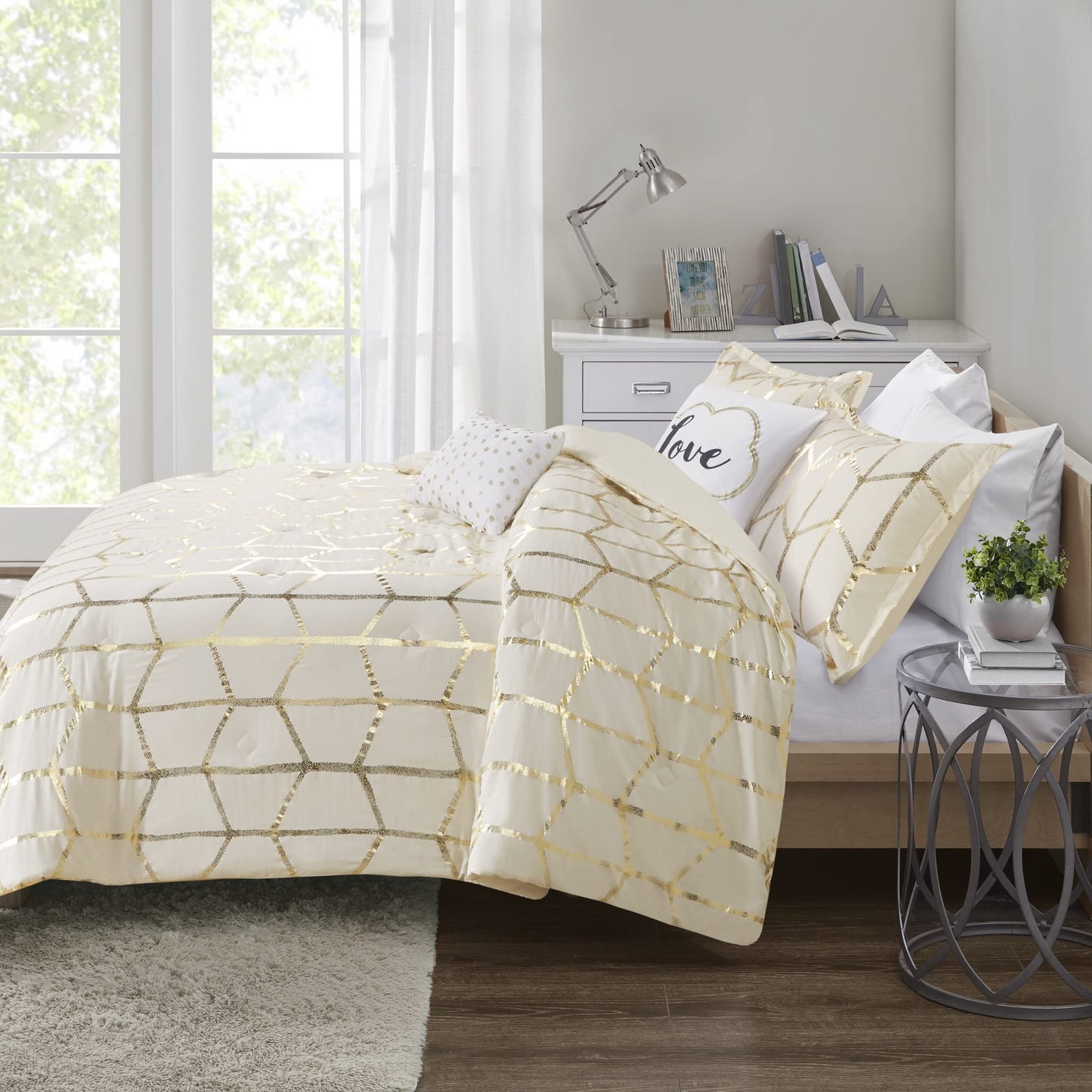 Intelligent Design, Soft Microfiber Comforter Modern Geometric Metallic Bed Set, Full/Queen, Grey/Silver