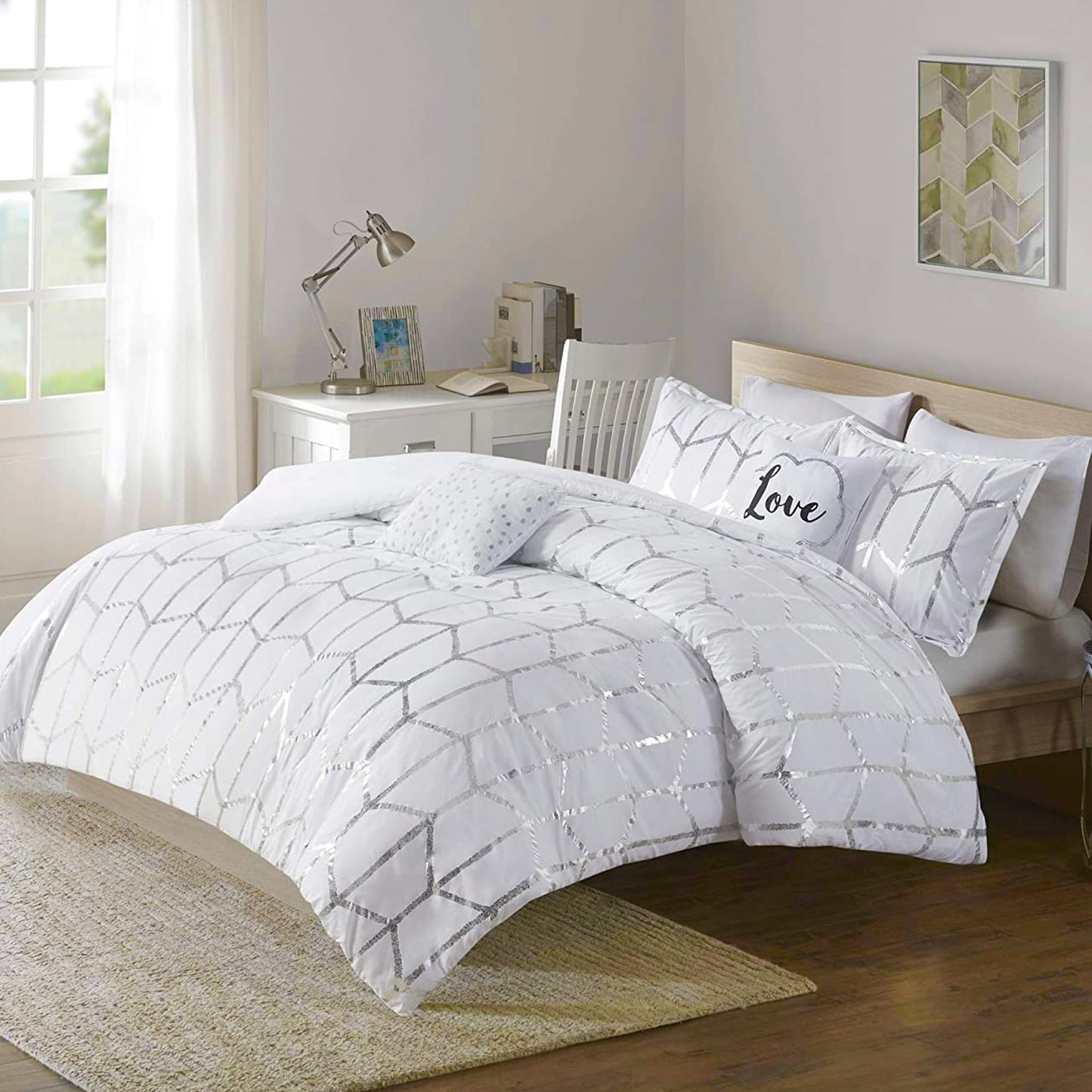 Intelligent Design, Soft Microfiber Comforter Modern Geometric Metallic Bed Set, Full/Queen, Grey/Silver