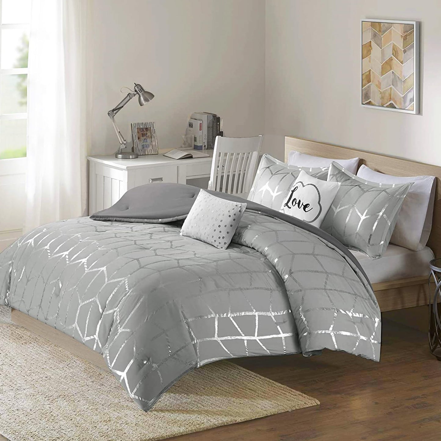 Intelligent Design, Soft Microfiber Comforter Modern Geometric Metallic Bed Set, Full/Queen, Grey/Silver