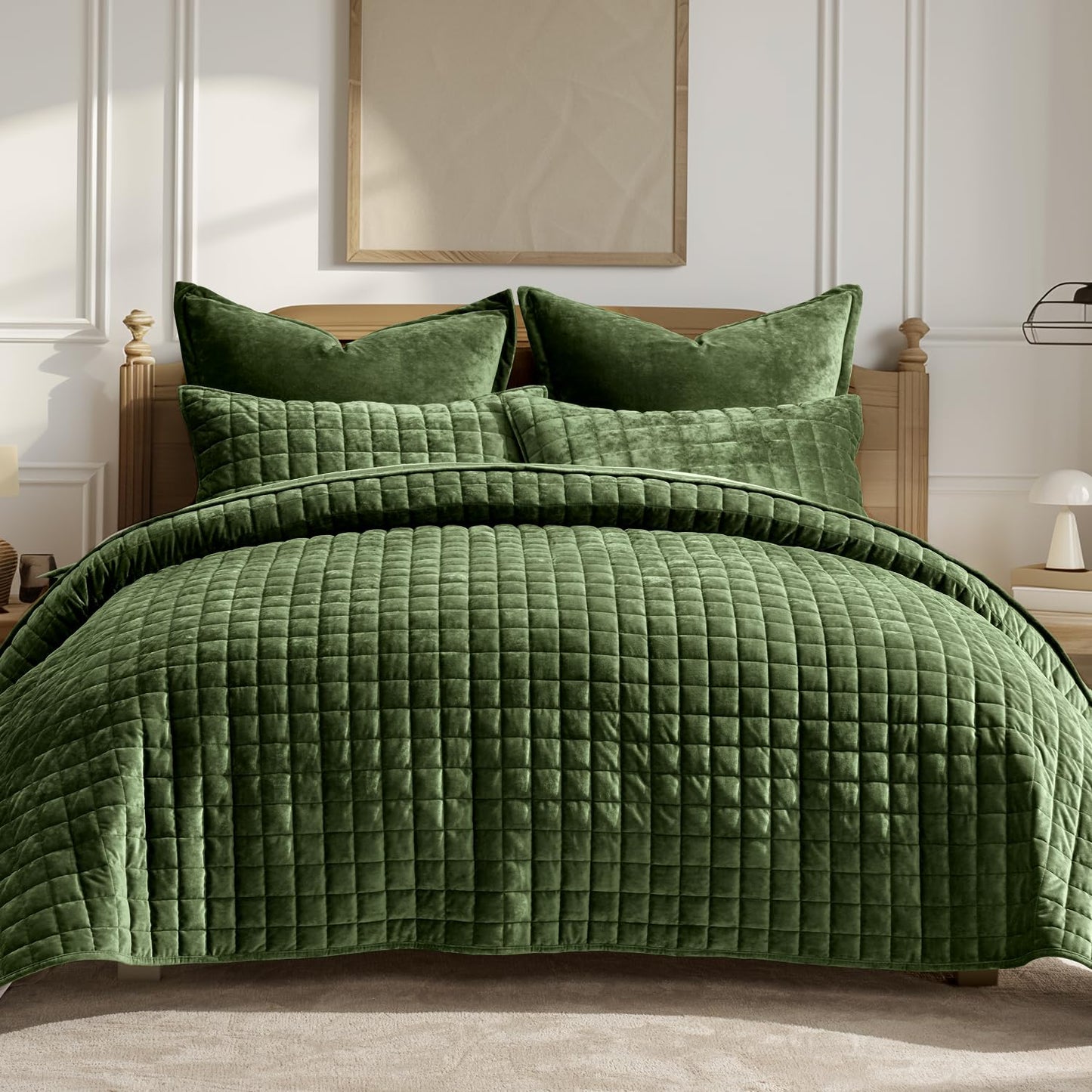 RECYCO Luxury Velvet Quilt Set King Size, Lightweight Velvet Comforter Set, Oversized Bedspread Coverlet Quilted Bedding Set, with 2 Matching Pillow Shams, for All Season, Navy Blue