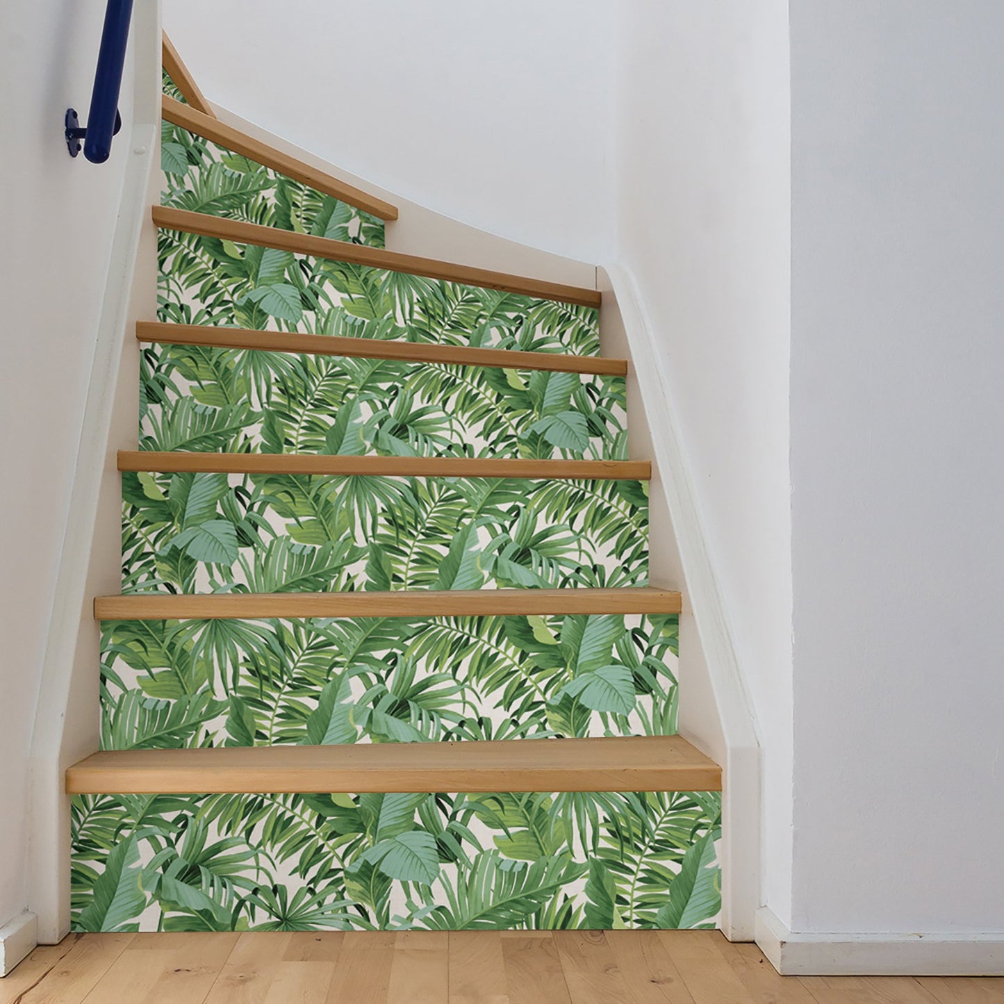 NuWallpaper NUS3148 Maui Peel & Stick Wallpaper, Blue