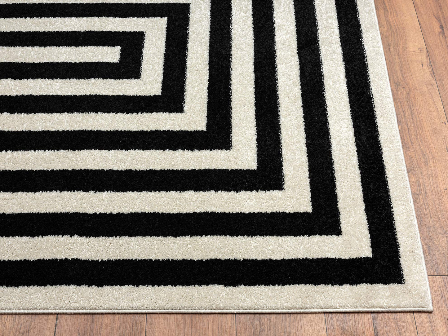 Abani Contemporary Black & Ivory 5'3" x 7'6" Area Rug, Contrasting Geometric Modern Stripe Symmetrical Living Room Carpet Rugs