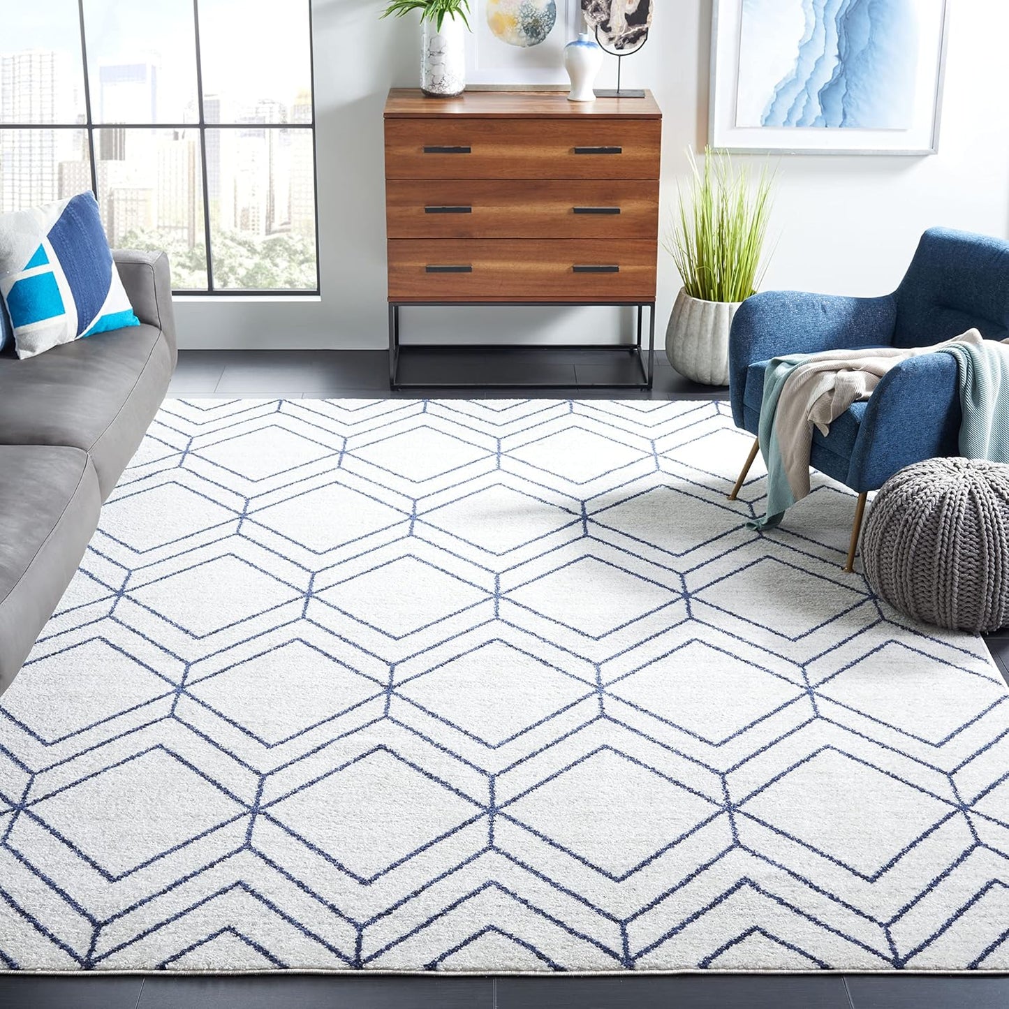 SAFAVIEH Adirondack Collection 6' Round Black/Ivory ADR241Z Modern Geometric Non-Shedding Dining Room Entryway Foyer Living Room Bedroom Area Rug