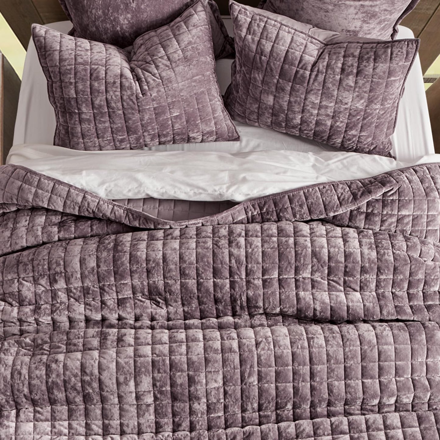 RECYCO Luxury Velvet Quilt Set King Size, Lightweight Velvet Comforter Set, Oversized Bedspread Coverlet Quilted Bedding Set, with 2 Matching Pillow Shams, for All Season, Navy Blue